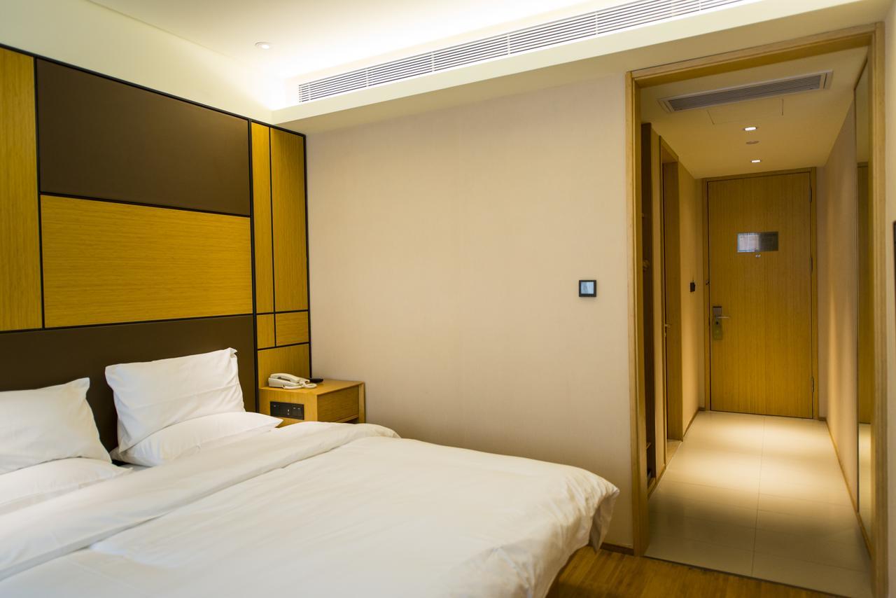 Ji Hotel Shanghai Hongqiao Transport Hub Linkong Zone Exteriör bild