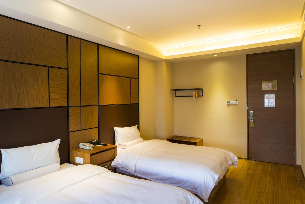 Ji Hotel Shanghai Hongqiao Transport Hub Linkong Zone Exteriör bild