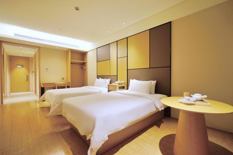 Ji Hotel Shanghai Hongqiao Transport Hub Linkong Zone Exteriör bild
